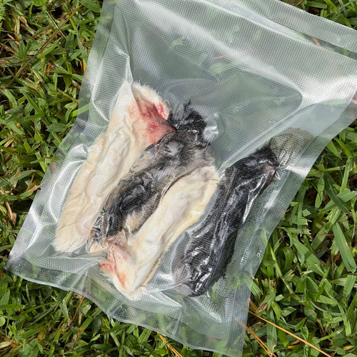 4 raw rabbit feet